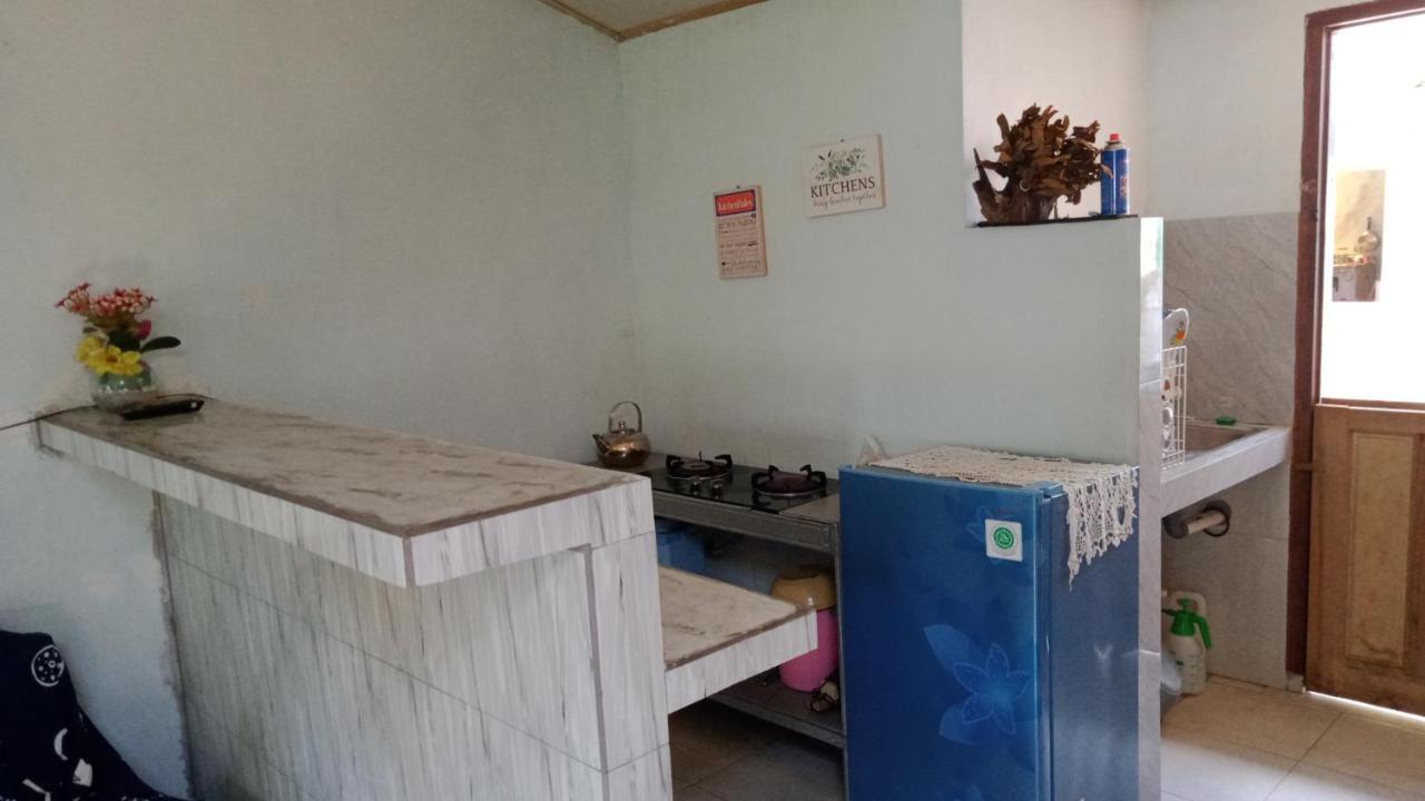 Belitung Backpacker Apartment Tanjung Pandan Ngoại thất bức ảnh